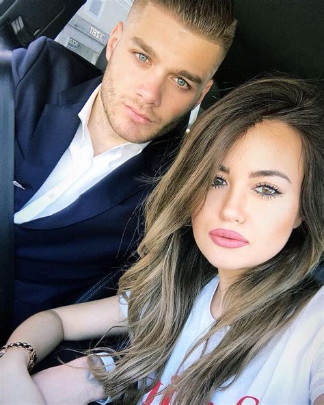 Olympique de marseille 1️⃣5️⃣ ⚽️/croatia national team 🇭🇷. Foot Wags on Twitter: "Adriana Durdevic, la nouvelle Wag ...