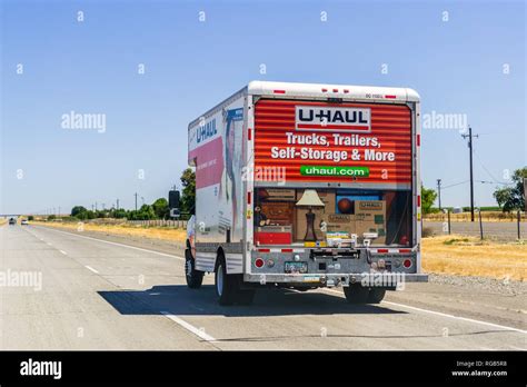 Uhaul moving truck hi-res stock photography and images - Alamy