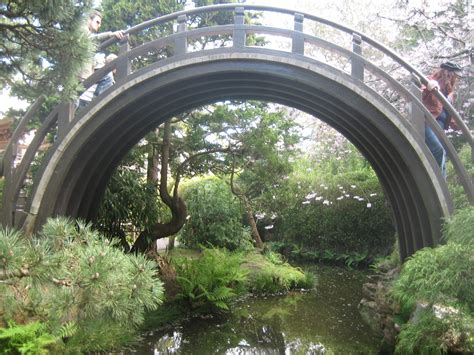 The japanese tea garden is made of rock sculptures, dry or zen gardens, japanese architectural structures, and waterfalls. Japanese Tea Garden - San Francisco Photo (962259) - Fanpop