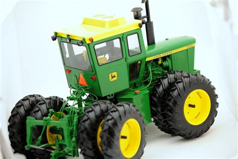 John Deere 7020 Fwd Duals John Deere 7020 Four Wheel Drive Flickr