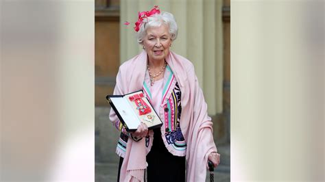 absolutely fabulous star june whitfield dead at 93 fox news