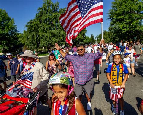 Westchester Parade packs the streets on Fourth of July | News | bakersfield.com