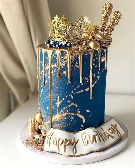 Pin By Nguyen Elisabeth On Cake Decor Elegant Birthday Cakes Beautiful Birthday Cakes