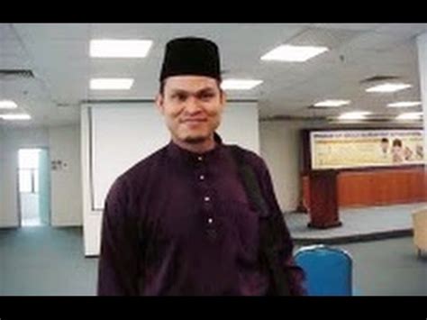 Forum dipengerusikan oleh ustaz aswad nasron dan 2 ahli panel iaitu ustaz abdullah khairi dan dato' dr izhar arif. (BARU) Nak Bentuk Isteri Solehah Tak Boleh Guna Kekerasan ...