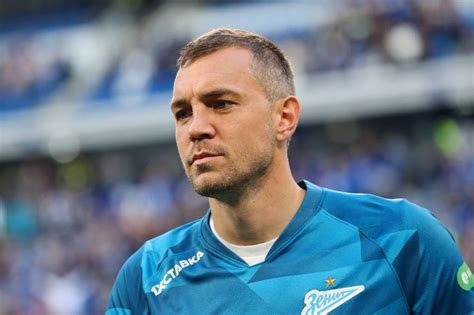The official page artem dzyuba footbal player russian national football team and zenit fc player #22. Дзюба принёс извинения за матч "Зенит" — "Лацио"
