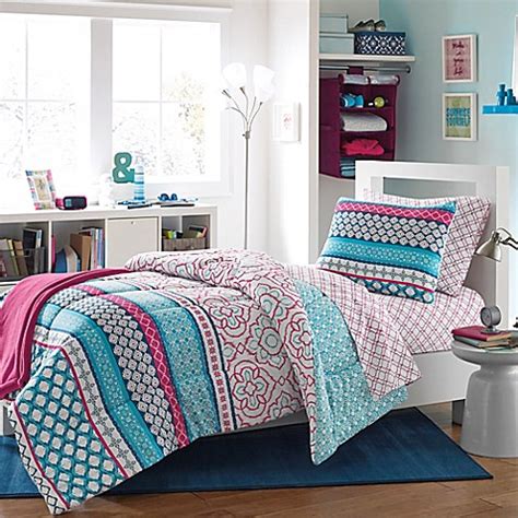 Here is the most comprehensive list of stores that sell dorm bedding that we could find; Kenzie Reversible Dorm Comforter Set - Bed Bath & Beyond