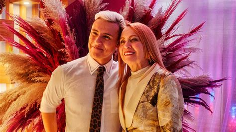 Watch Crime Diaries: The Celebrity Stylist | Netflix