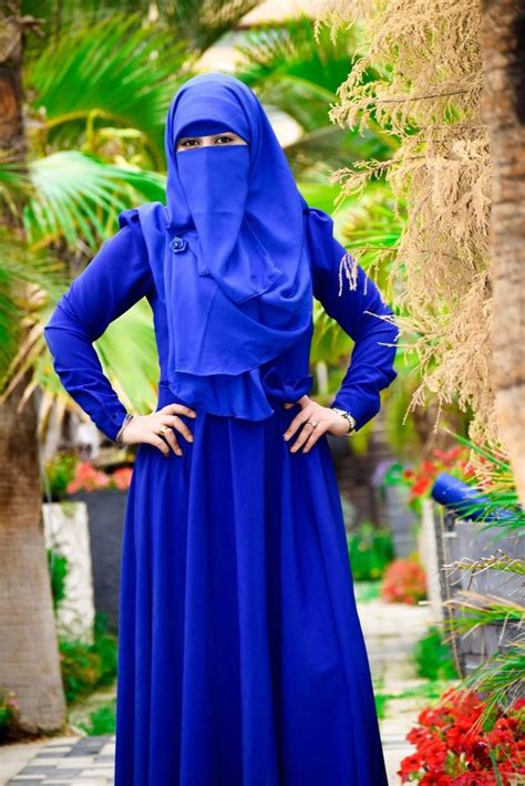 pin by naved amin on elegant muslim women fashion arab girls hijab beautiful hijab