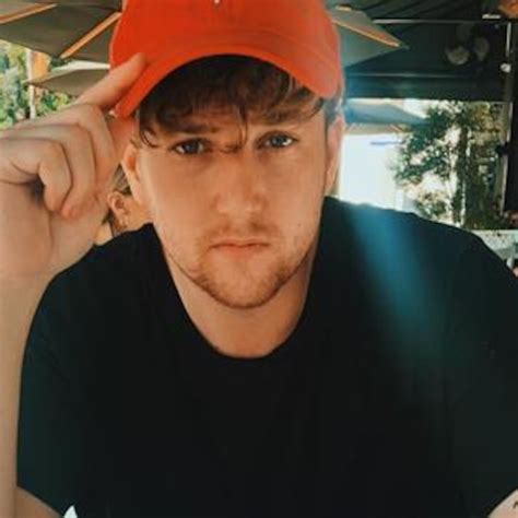 Youtuber Corey La Barrie Dies In Car Crash On 25th Birthday