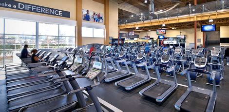With more than 3.5 million club members worldwide, it is the largest privately held fitness company in the u.s. Anaheim Gateway Sport Gym in Anaheim, CA | 24 Hour Fitness