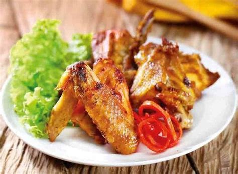 Setelah cilok matang sampai dalam, angkat lalu sajikan. Resep dan Cara Membuat Ayam Goreng Kalasan Asli Spesial - QUDAPAN