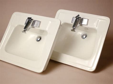 How do bathroom faucets work? Rare 1964 vintage bathroom sinks and faucets from Truman ...
