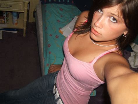 Wild Young Coeds Sexy Pics Picture 6