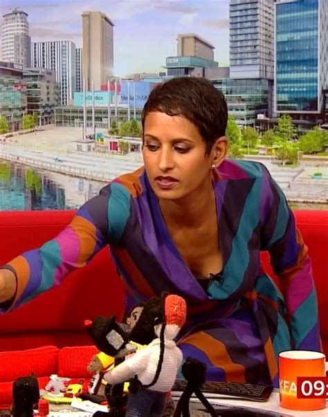 Bbc Star Naga Munchetty Shows Off Her Cleavage At Ethnicity Awards