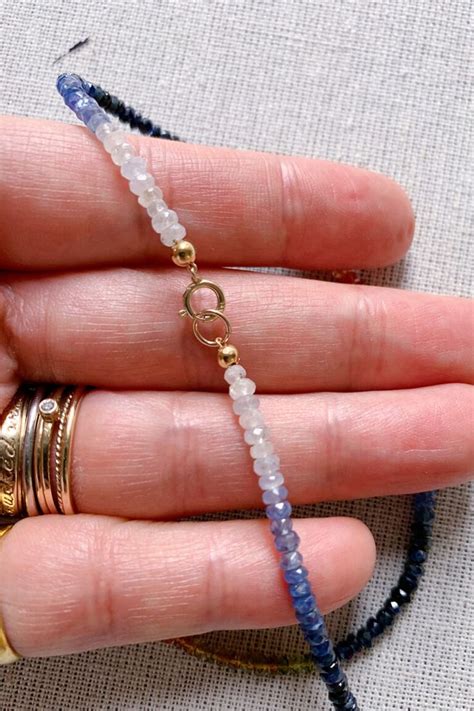 Diy Mother Of Pearl Jewlery Honestly Wtf Pearl Jewlery Beaded Bracelets Diy Diy Bracelets Easy