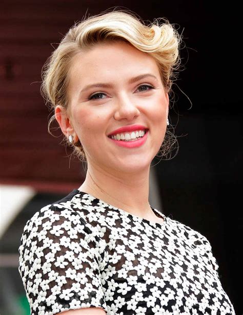 The Beauty Scarlett Johansson Mega Wallpapers