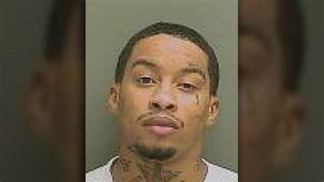 marshall police searching for wanted sex offender