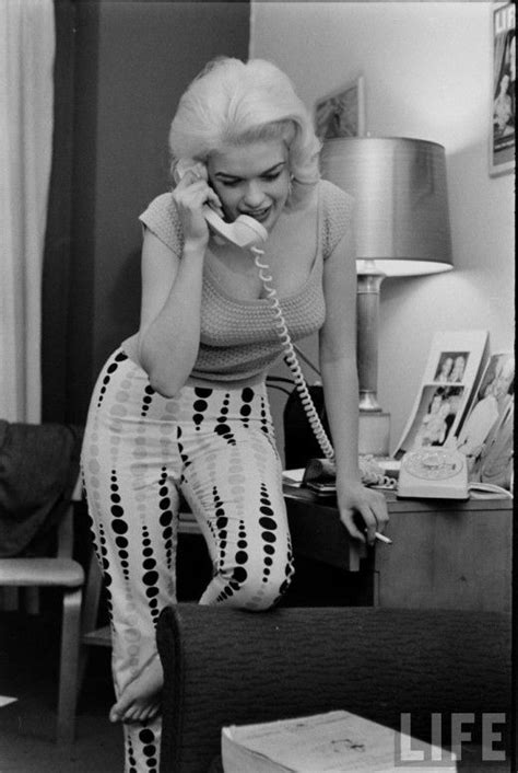 intimate moments with jayne mansfield 1956 jayne mansfield janes mansfield shopping outfit
