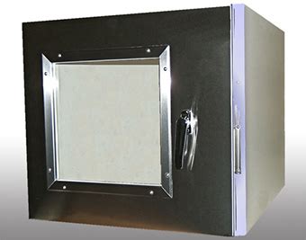 Materials can be transferred in both directions through interlocked doors. Custom Cleanroom Pass Through Cabinets | CleanZones, LLC