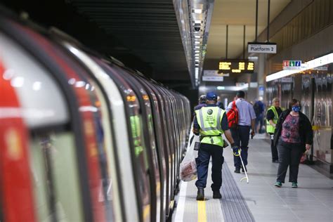 Tube Strike London Underground Workers Strike To Go Ahead After Talks