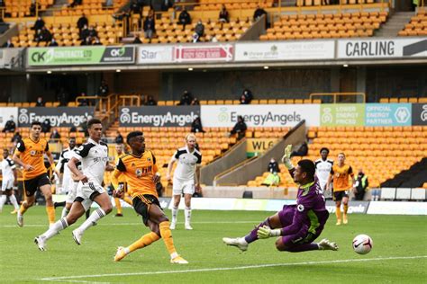 This video is provided and hosted by a 3rd. Wolverhampton vs Fulham - UFAARENA