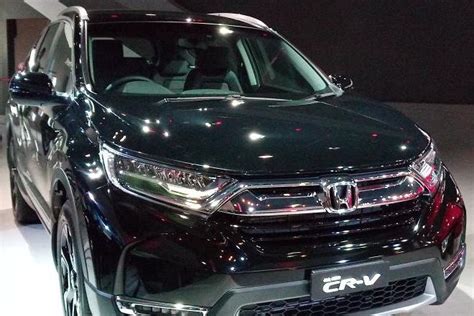 Auto Expo 2018 New Honda Civic And 2018 Honda Cr V Suv Showcased In
