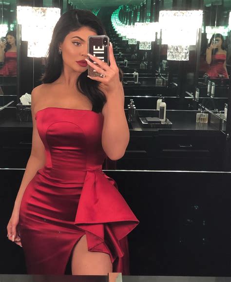 Kylie Jenner In A Sexy Red Dress😍🔥🔥 Rkyliejennerpics