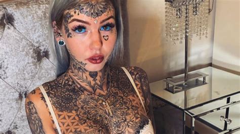 Dragon Girl Blind For Three Weeks After Tattooing Eyeballs Blue Plans Extreme Move The