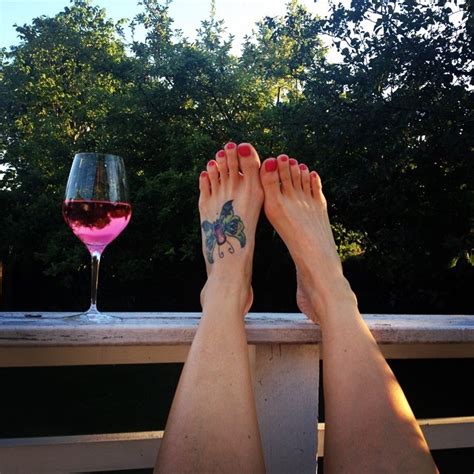 Lisbeth Østergaards Feet