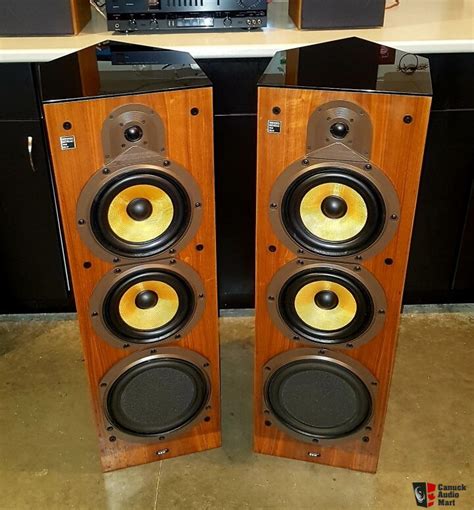 Bandw Dm 3000 Speakers For Sale Canuck Audio Mart