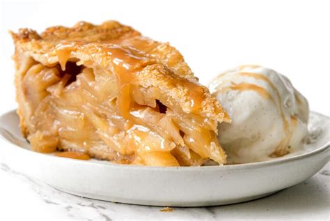 Old Fashioned Deep Dish Caramel Apple Pie Best Ever Chenée Today