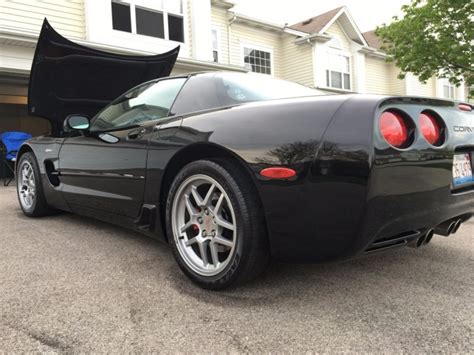 Purchase Used 2002 Chevrolet Corvette In Pearl Illinois United States