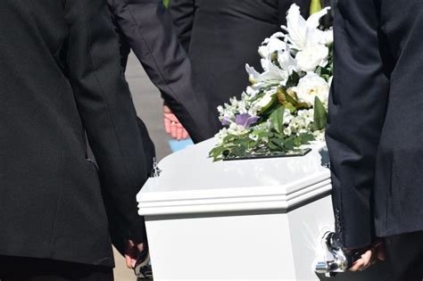 Leicester Catholic Funeral Director Services Bay Tree Funerals
