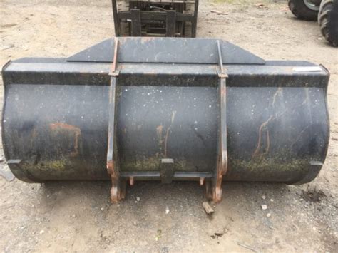 Jcb Compact Tool Carrier Bucket In Levens United Kingdom