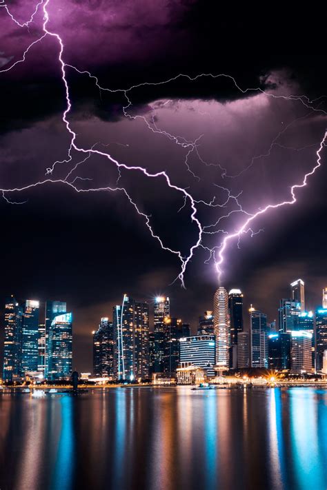 Lightning: Incredible Photos of Nature's Power & Beauty - Zesty Things