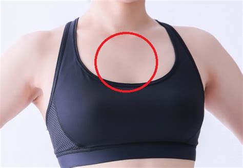 ある日突然、咳をすると喉が痛くて、胸も痛いから医者に ...