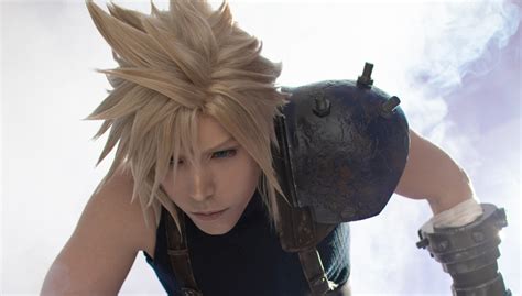 This Final Fantasy Vii Remake Cosplayer Brings To Life Cloud Vincent