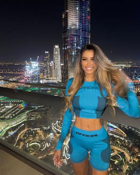 Busted And How This Dubai Based Instagram Model Posted A Selfie