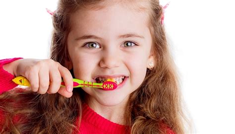 Çocuklarda Ağız ve Diş Bakımı Nasıl Yapılmalıdır