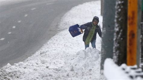 Winter Storm Reaches Northeast Smothering Region With 1st Major Snow
