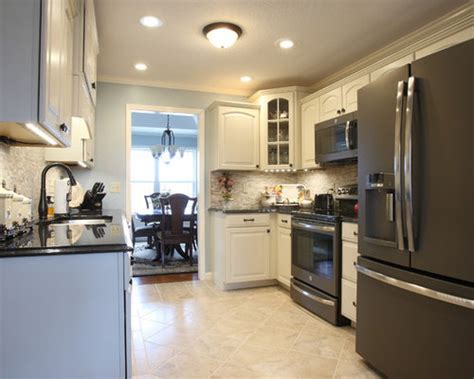 Porcelain slate tile kitchen with ge slate appliances. Ge Slate | Houzz