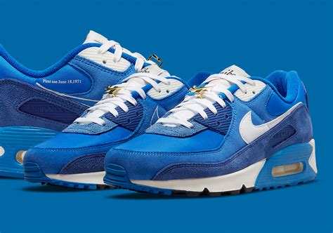 Nike Air Max 90 First Use Signal Blue Db0636 400