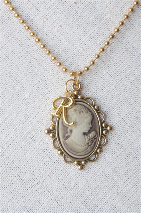 Personalized Victorian Woman Cameo Necklace Lady Cameo Jewelry Etsy