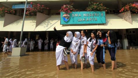 Sistem Baru Ppdb Sembilan Siswa Tak Naik Kelas Di Sman 8 Jakarta