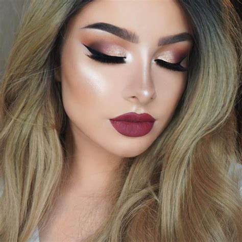 Hey guys, here's a burgundy and gold eye makeup tutorial for you using the viseart theory palette in siren and danessa myricks colorfix in chestnut. 107 best Makeup - Red & Burgundy eye makeup images on Pinterest | Beauty makeup, Makeup ideas ...