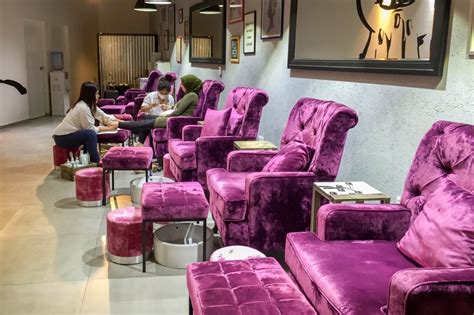 Allow you to unwind and rejuvenate your body, mind, and spirit. 5 Best Nail Salons in Dubai For Nail Extensions | insydo