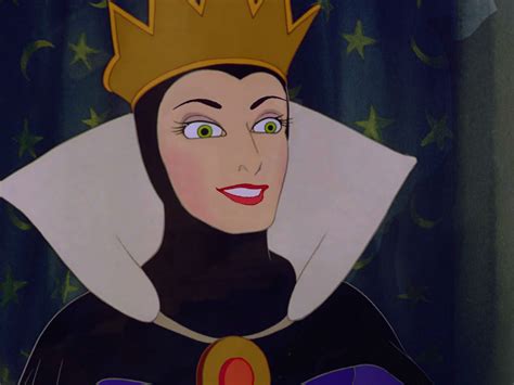 Queen Grimhilde The Evil Queen With A Friendly Smile Princesas De Disney Fan Art 40763484