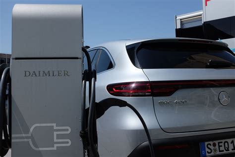E Mobility Daimler Setzt Beim Pkw In Zukunft Voll Auf Das E Auto