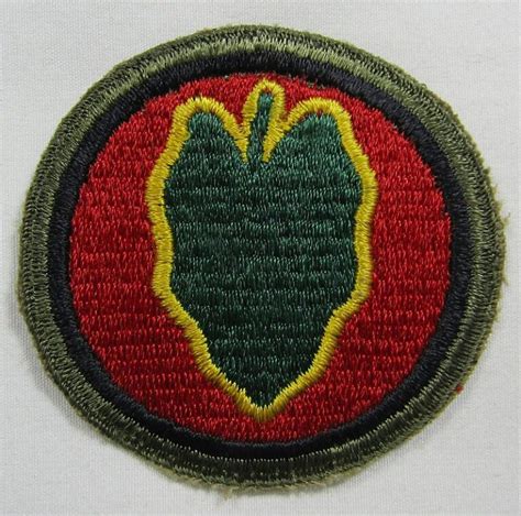 Wwii 24th Infantry Division Od Border Greenback Patch Griffin Militaria