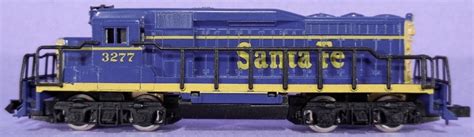 N Scale Arnold 5054 Locomotive Diesel Emd Gp30 Santa Fe